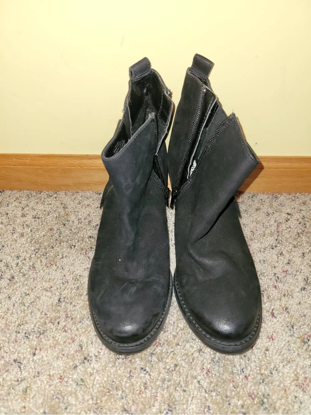 Steve Madden Wantagh Boots Size 8.5 Genuine Leather Black Side Zipper